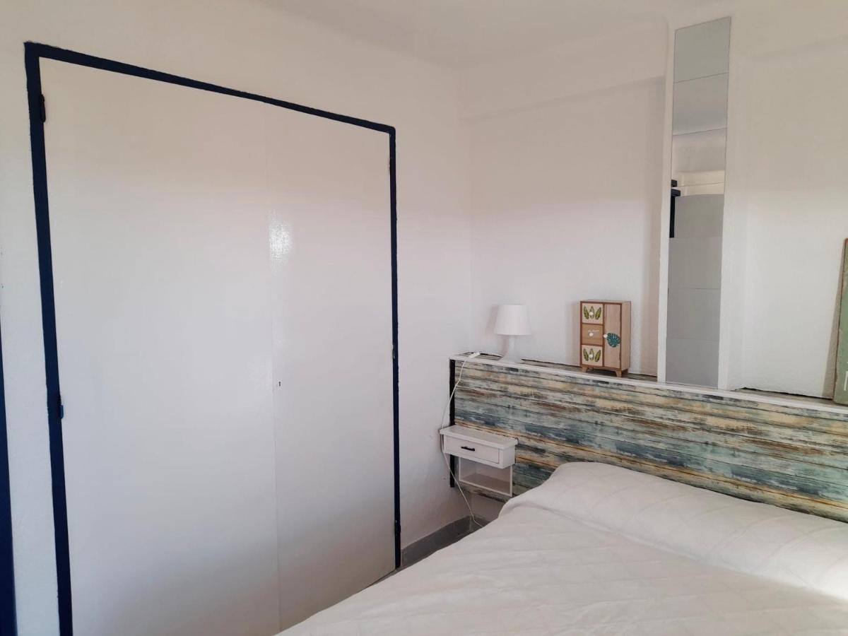 Apartamento Palmeras Ла-Пинеда Экстерьер фото
